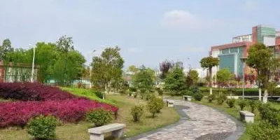 <b>廣元經(jīng)濟(jì)管理學(xué)校簡介</b>