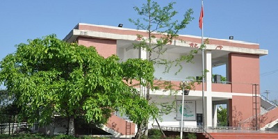 <b>邛崍市職業(yè)高級中學(xué)</b>